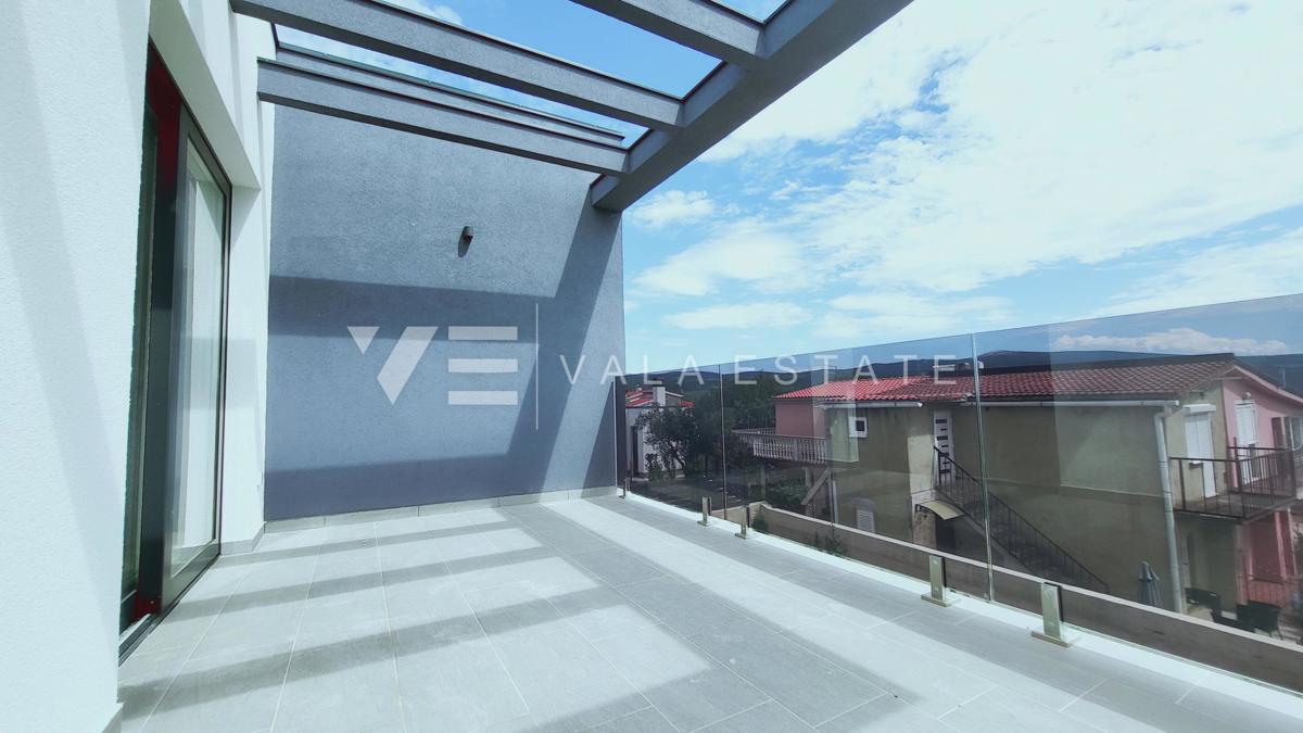 NUOVA VILLA MODERNA CON PISCINA E VISTA MARE