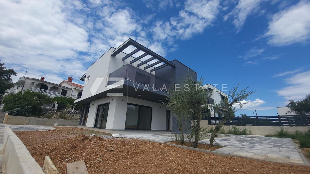 NUOVA VILLA MODERNA CON PISCINA E VISTA MARE