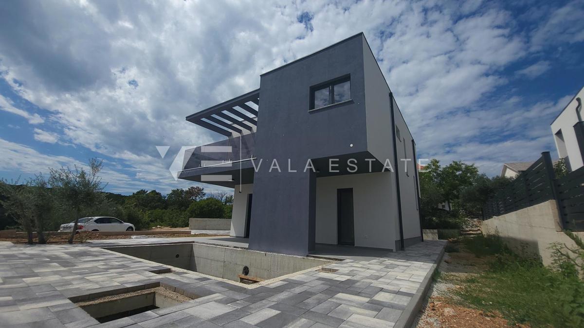 NUOVA VILLA MODERNA CON PISCINA E VISTA MARE