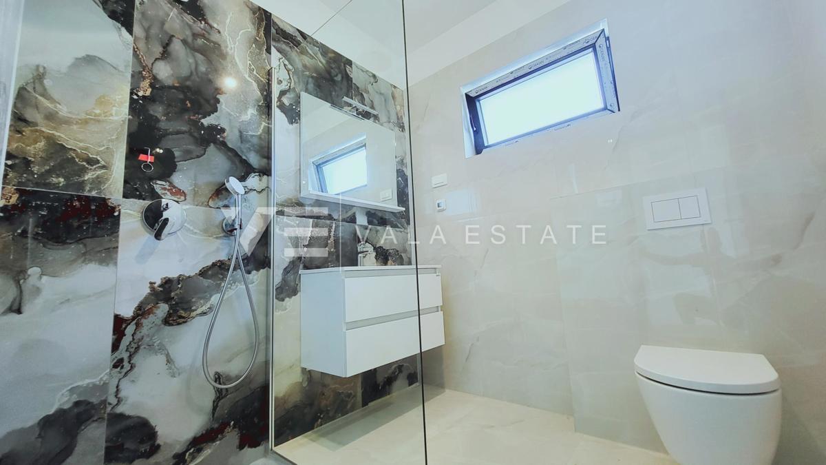 NUOVA VILLA MODERNA CON PISCINA E VISTA MARE