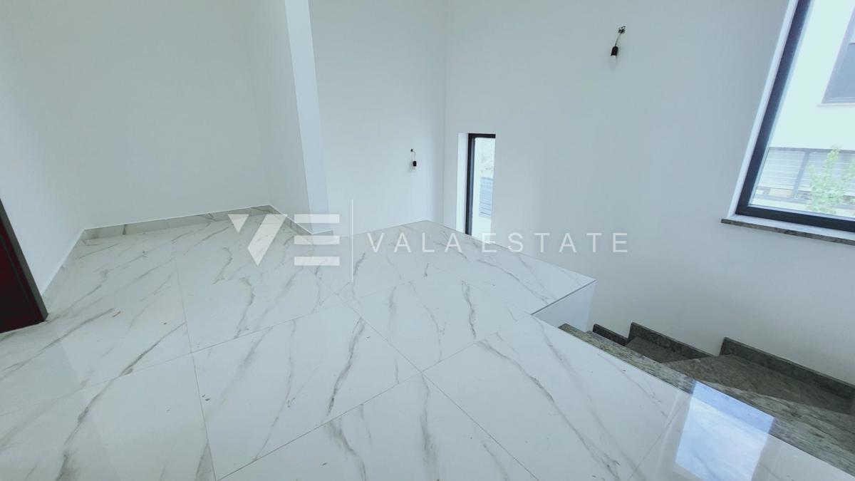 NUOVA VILLA MODERNA CON PISCINA E VISTA MARE