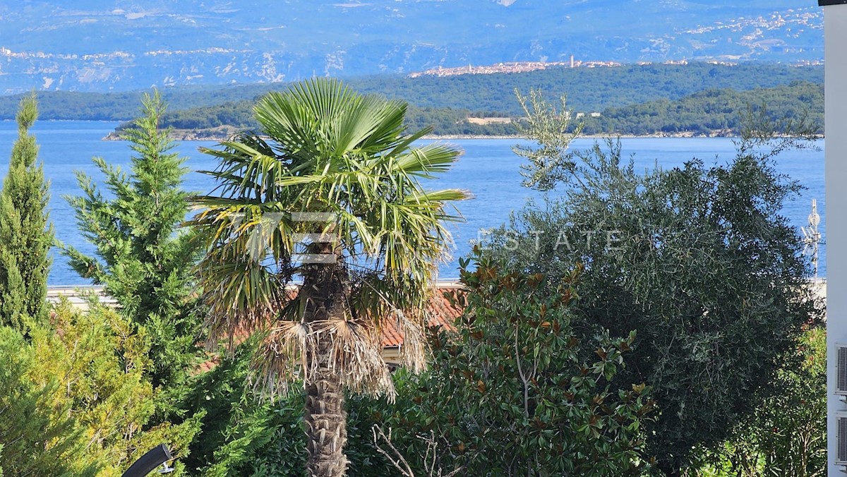 APPARTAMENTO AL PIANO TERRA CON GIARDINO VICINO ALLA SPIAGGIA