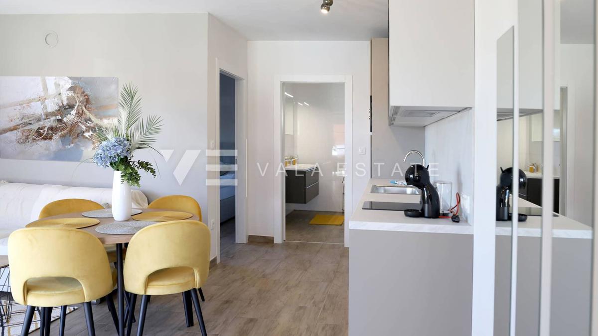 NUOVO MODERNO CONDOMINIO IN POSIZIONE TRANQUILLA CON VISTA MARE