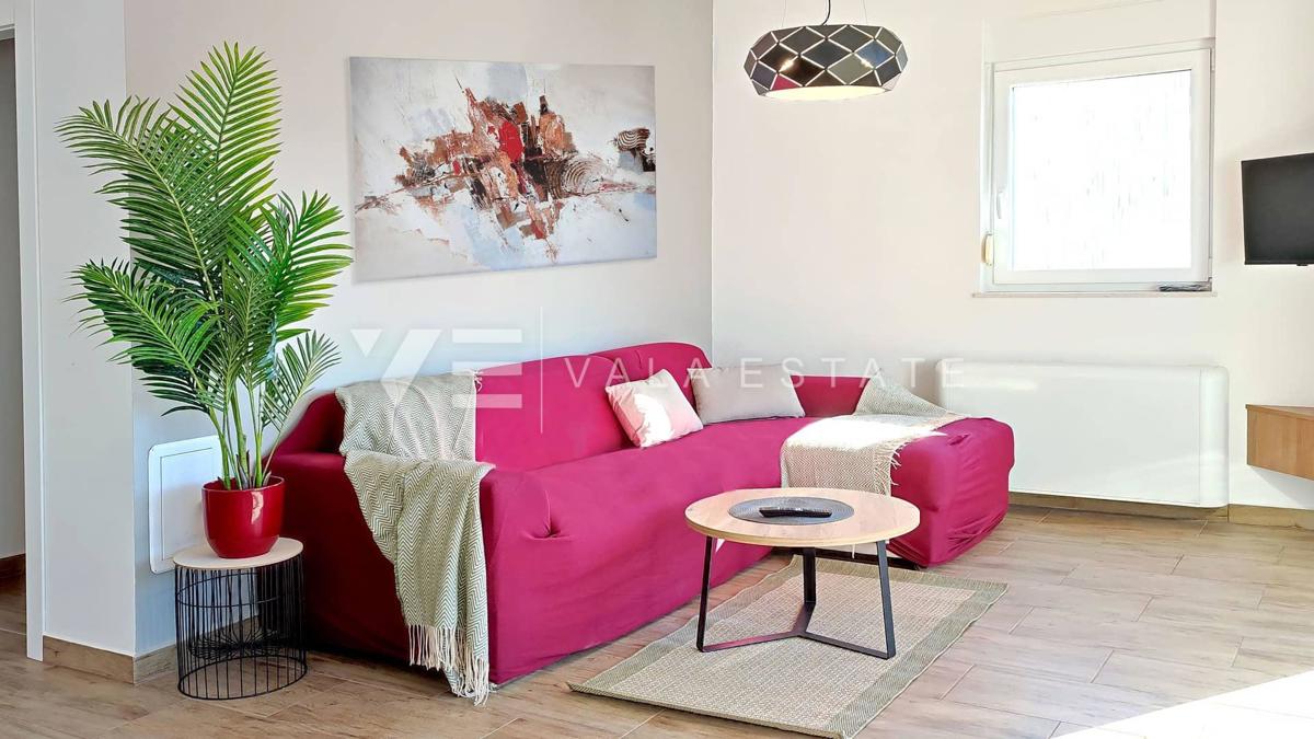 NUOVO MODERNO CONDOMINIO IN POSIZIONE TRANQUILLA CON VISTA MARE