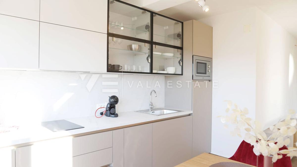 NUOVO MODERNO CONDOMINIO IN POSIZIONE TRANQUILLA CON VISTA MARE