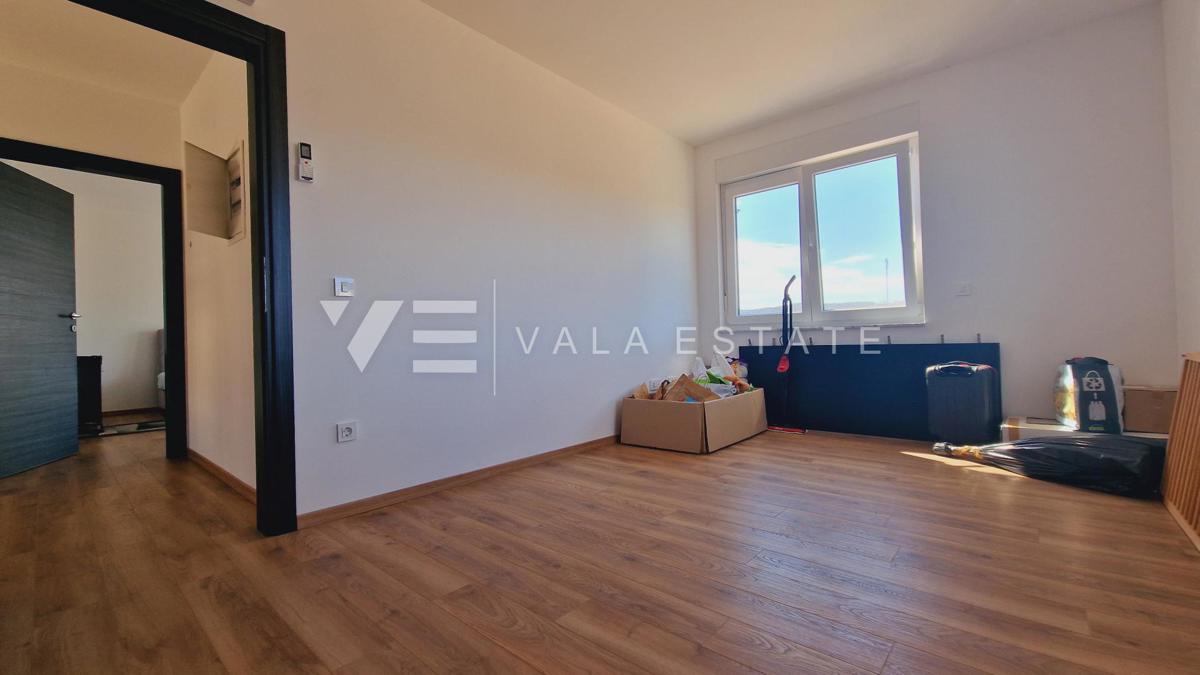 NUOVA CASA INDIPENDENTE CON VISTA MARE