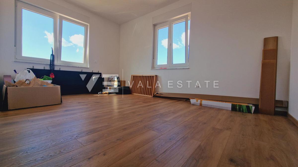 NUOVA CASA INDIPENDENTE CON VISTA MARE