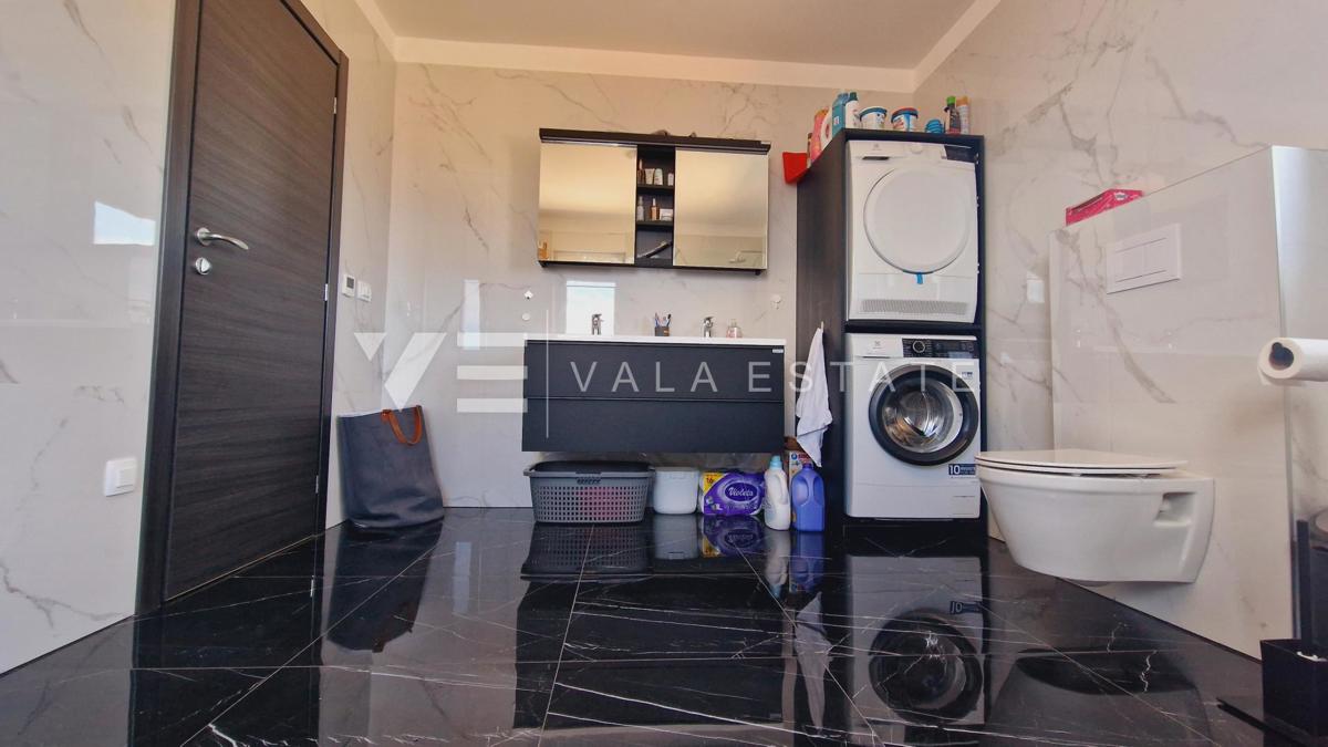 NUOVA CASA INDIPENDENTE CON VISTA MARE