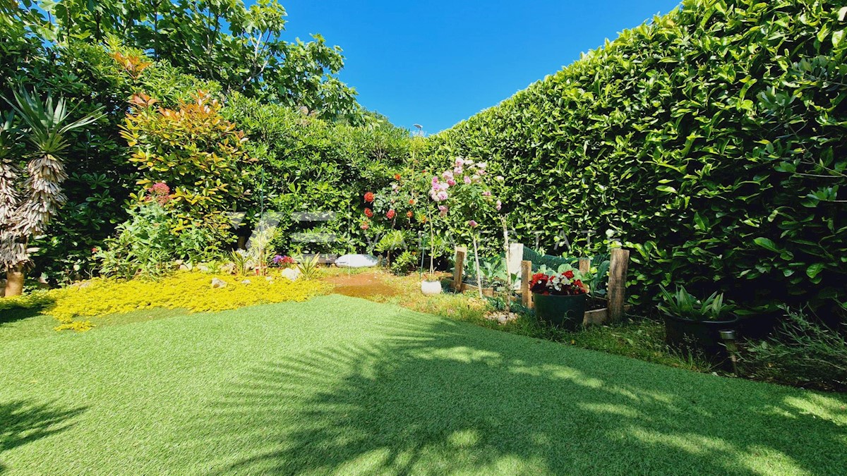 APPARTAMENTO AL PIANOTERRA CON GIARDINO VICINO AL MARE E AL CENTRO