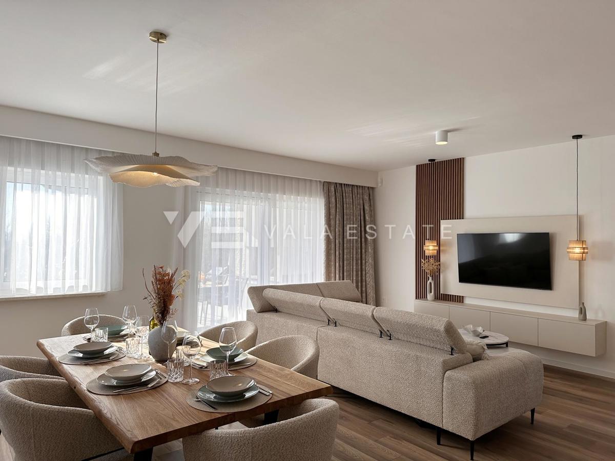 NUOVA VILLA DI LUSSO CON PISCINA IN POSIZIONE TRANQUILLA