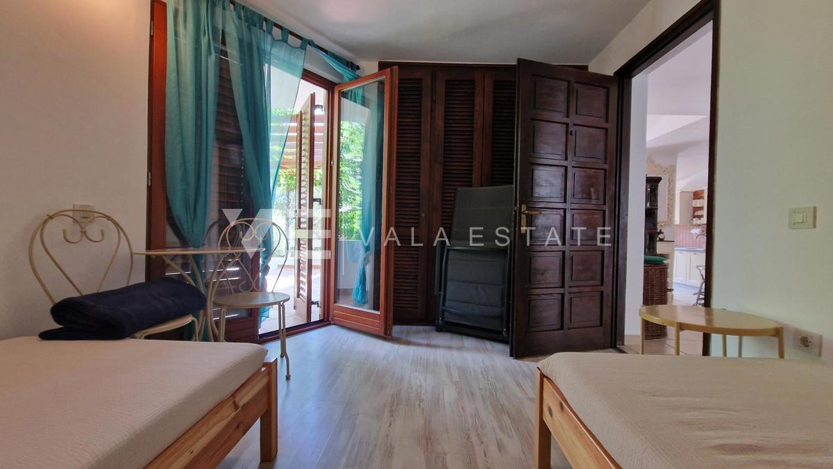 CASA CON VISTA MARE A SOLI 150 M DALLA SPIAGGIA