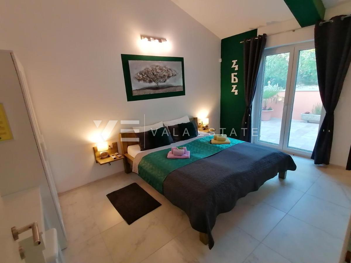CASA AL PIANO TERRA IN POSIZIONE TRANQUILLA IMMERSA NELLA NATURA