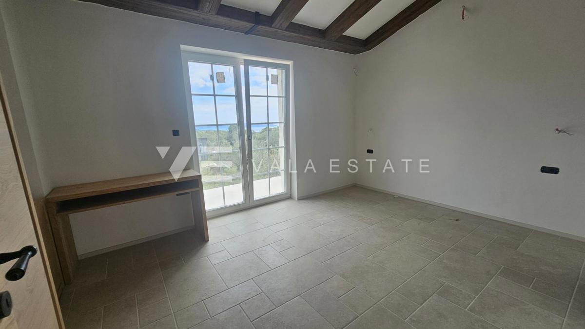 NUOVA VILLA MEDITERRANEA CON PISCINA E VISTA MARE