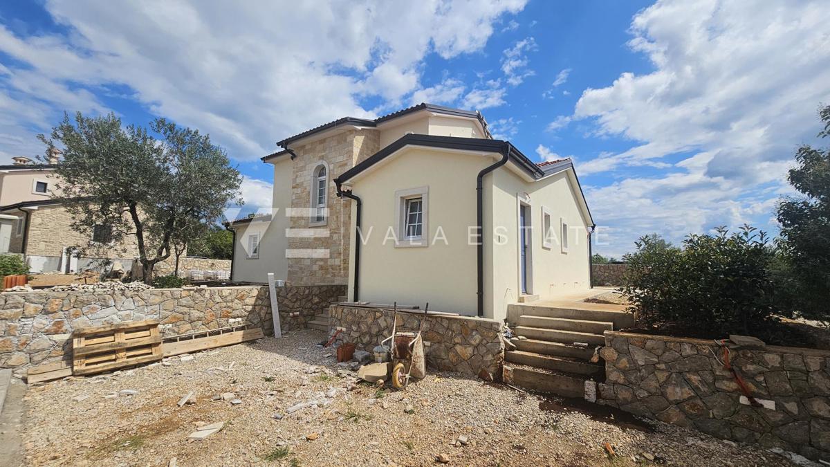 NUOVA VILLA MEDITERRANEA CON PISCINA E VISTA MARE