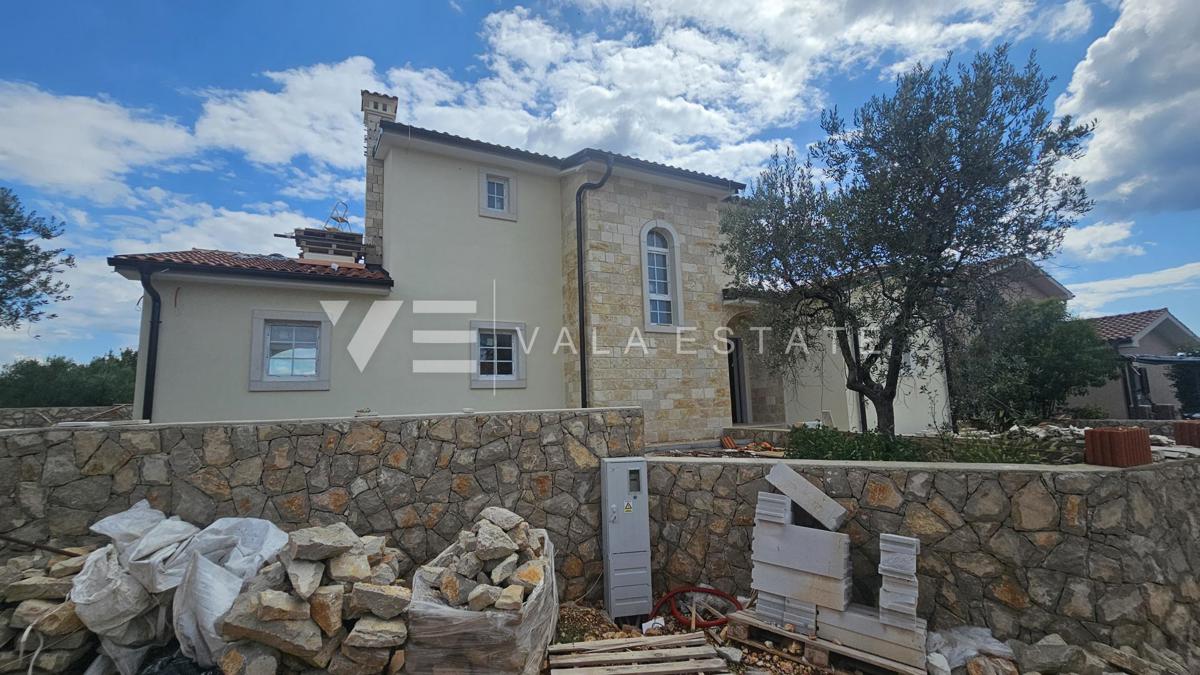 NUOVA VILLA MEDITERRANEA CON PISCINA E VISTA MARE