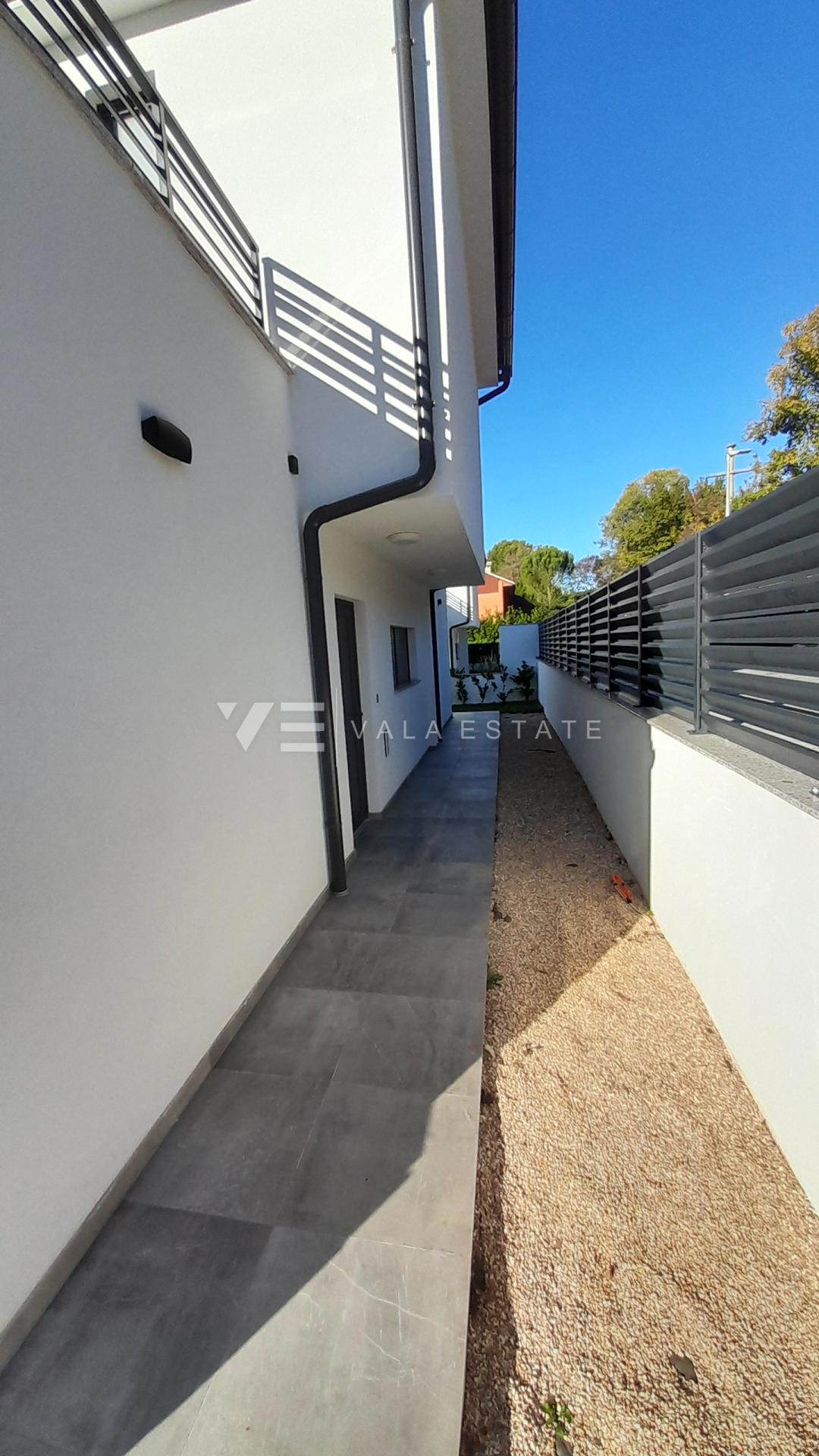 NUOVA CASA INDIPENDENTE CON PISCINA E VISTA MARE