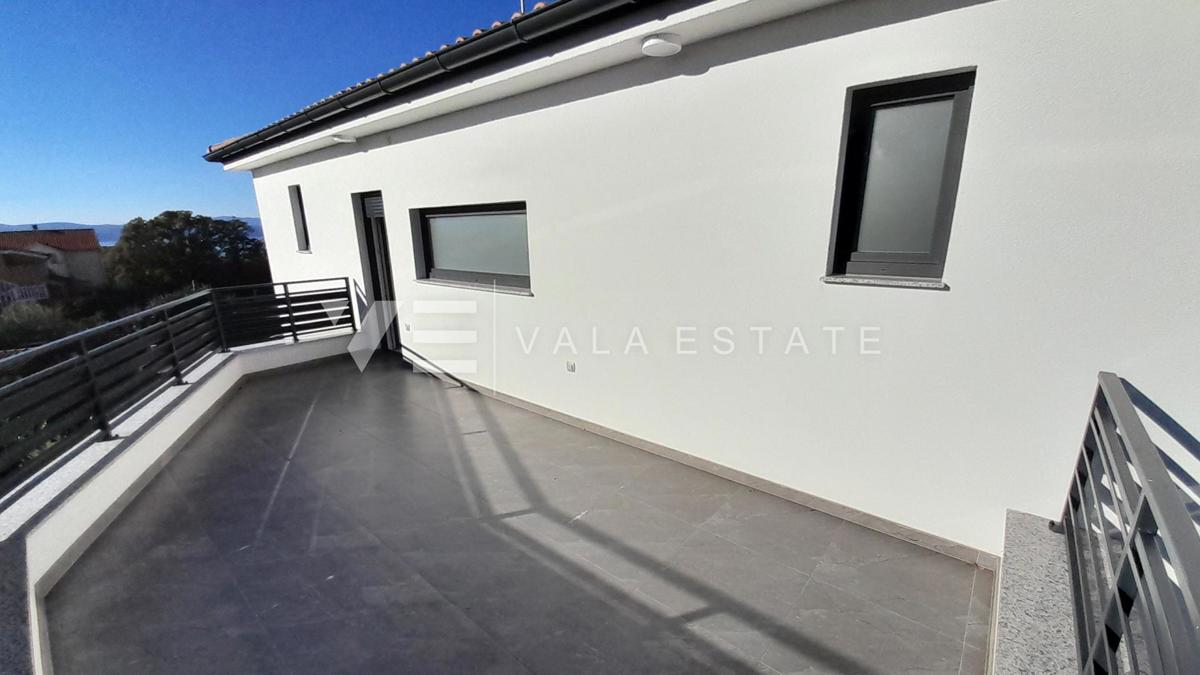 NUOVA CASA INDIPENDENTE CON PISCINA E VISTA MARE