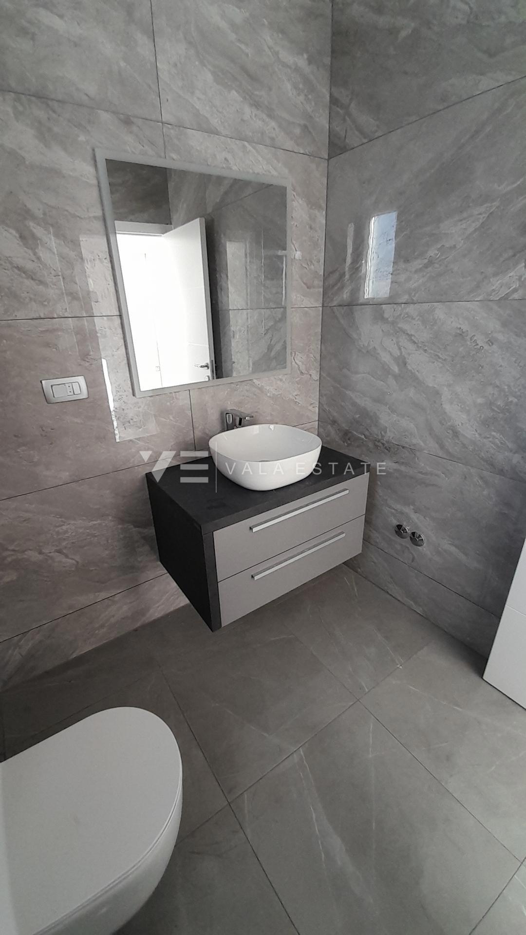 NUOVA CASA INDIPENDENTE CON PISCINA E VISTA MARE