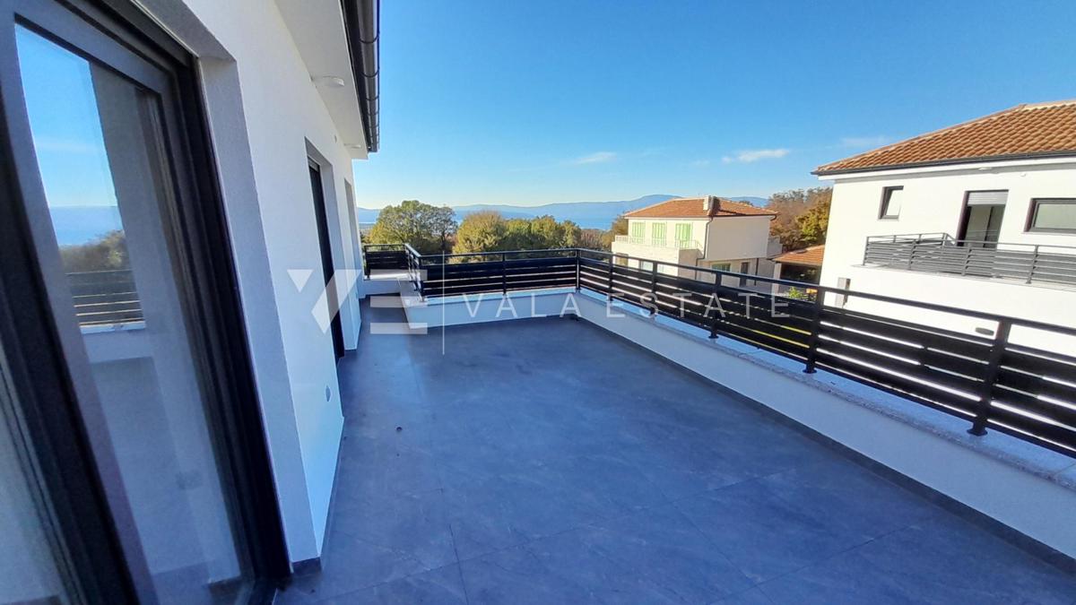 NUOVA CASA INDIPENDENTE CON PISCINA E VISTA MARE