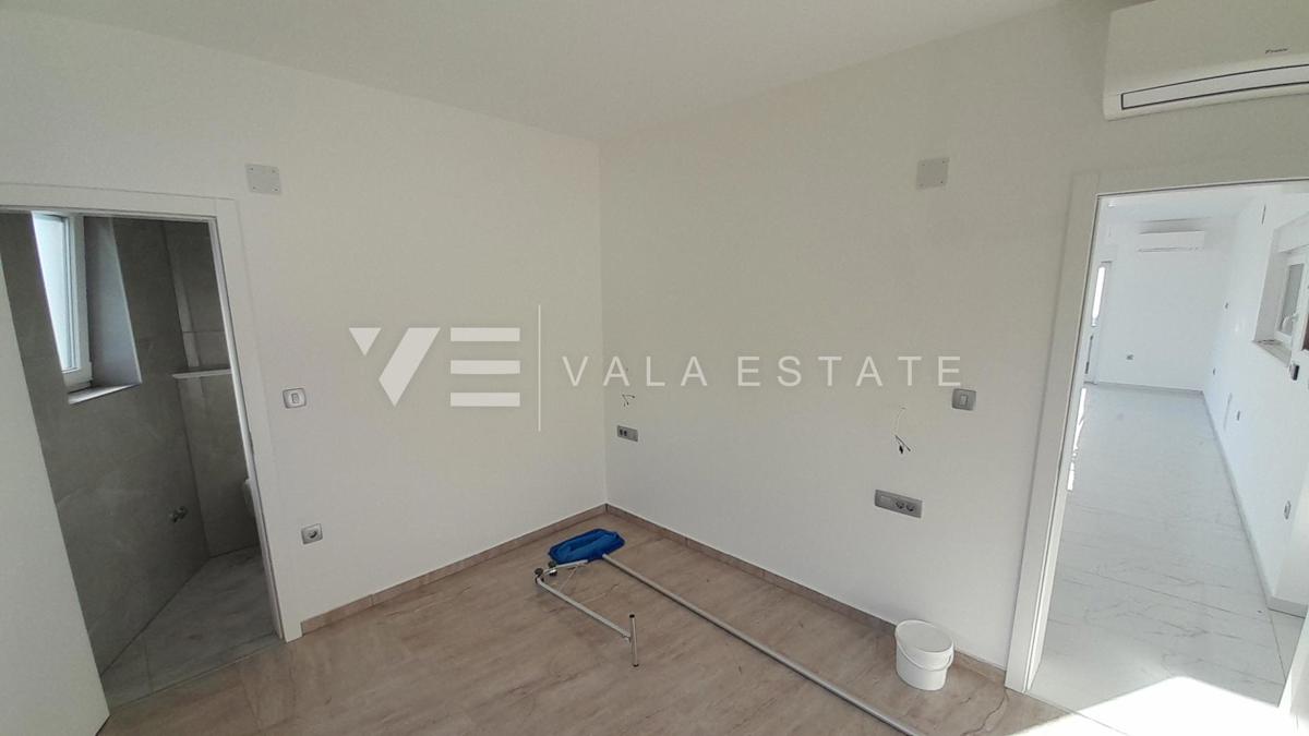 NUOVA CASA INDIPENDENTE CON PISCINA E VISTA MARE