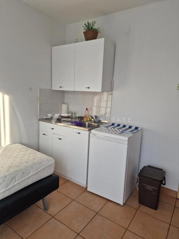 APPARTAMENTO CON UNA CAMERA DA LETTO VICINO A SPIAGGE BELLISSIME