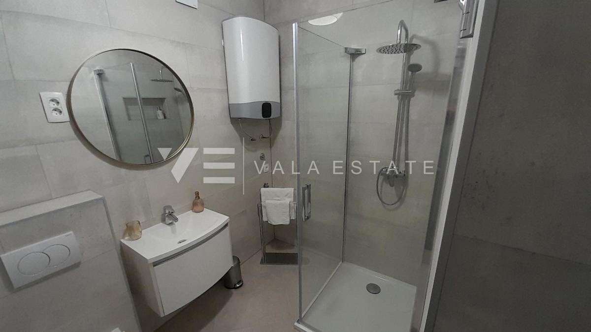 APPARTAMENTO ARREDATO CON UNA CAMERA DA LETTO E VISTA MARE