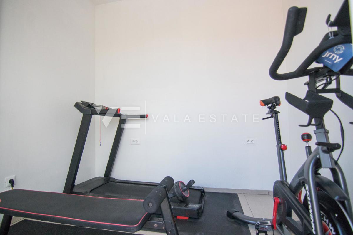 NUOVA VILLA DI LUSSO CON PISCINA IN UN AMBIENTE TRANQUILLO