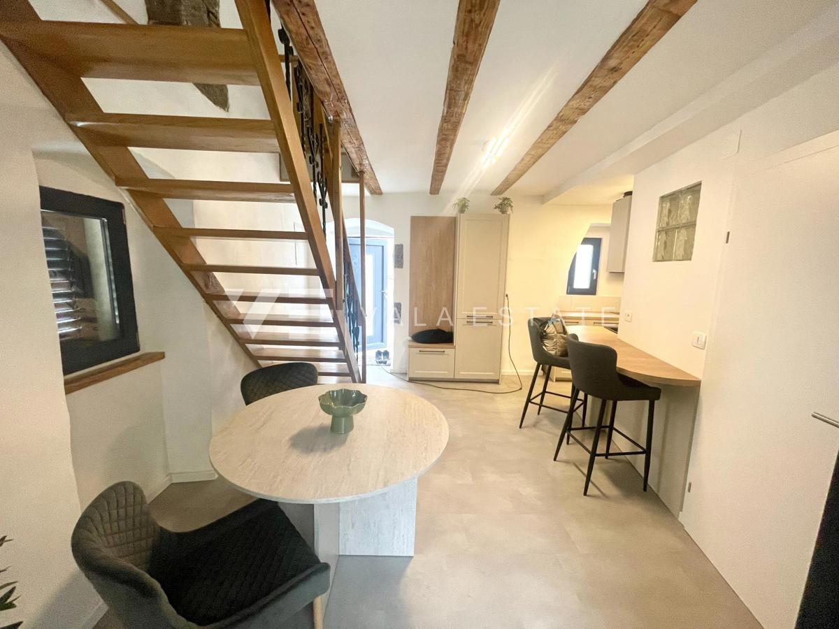 CASA IN PIETRA RISTRUTTURATA E ARREDATA VICINO AL MARE E AL CENTRO DI PUNTO