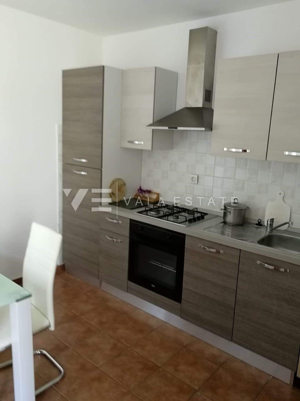 APPARTAMENTO DUPLEX IN UNA POSIZIONE BUONA - 250 M DAL MARE