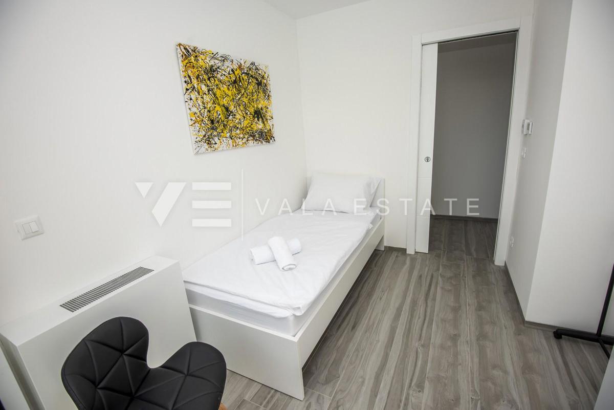 PENTHOUSE DI LUSSO CON VISTA MARE IN OTTIMA POSIZIONE