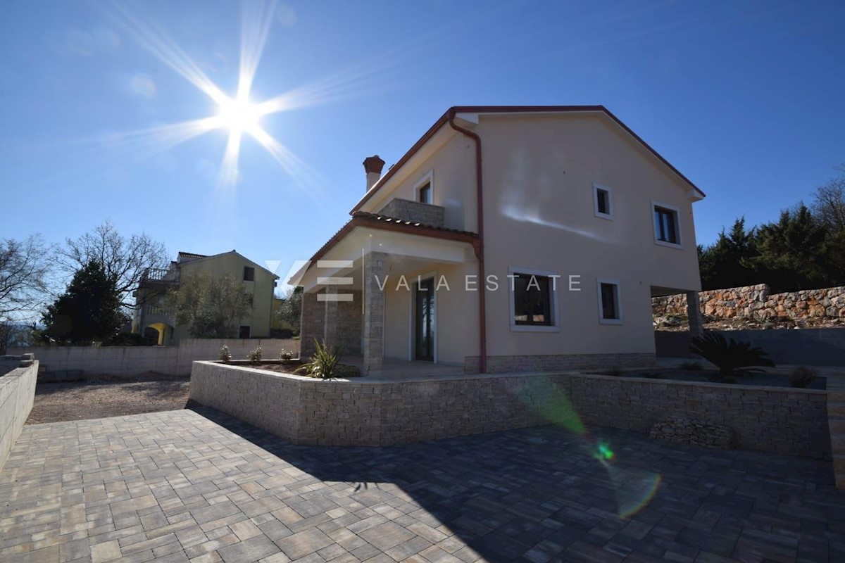 CASA INDIPENDENTE CON DUE APPARTAMENTI E VISTA MARE