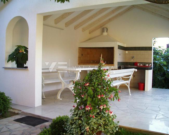 CASA DOPPIA CON QUATTRO APPARTAMENTI E VISTA MARE