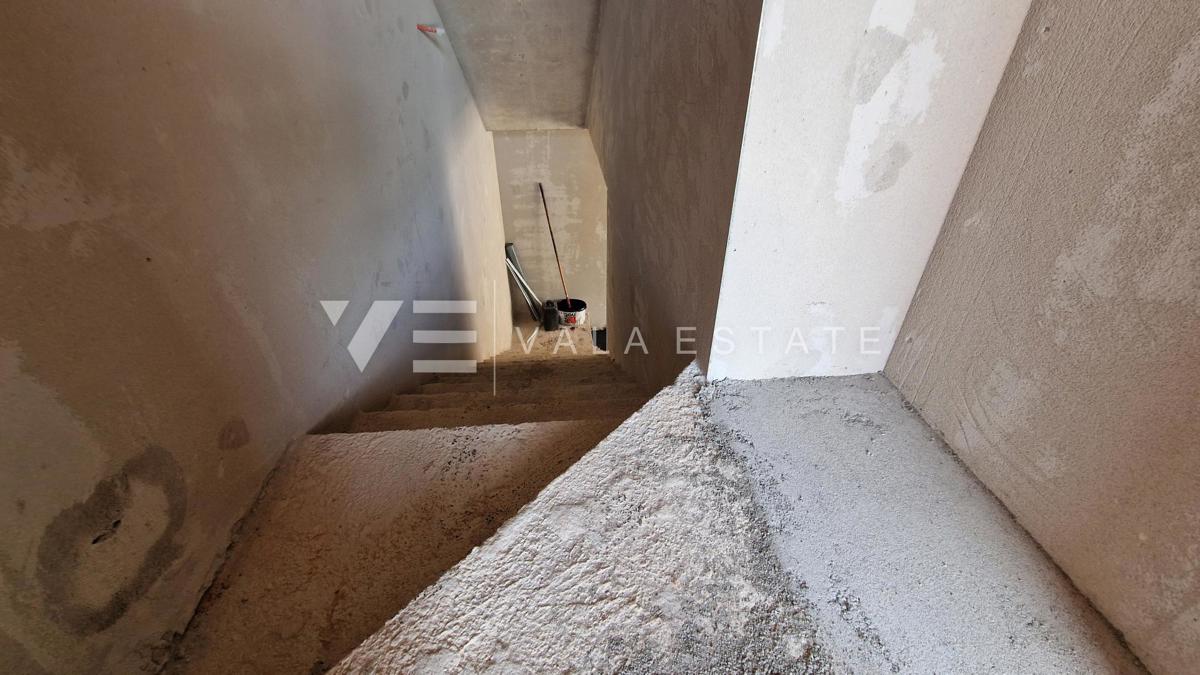 MODERNA CASA DOPPIA CON PISCINA E VISTA MARE
