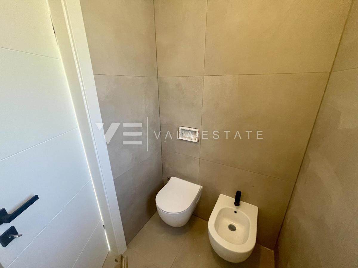 APPARTAMENTO SU DUE PIANI IN NUOVA COSTRUZIONE CON VISTA MARE