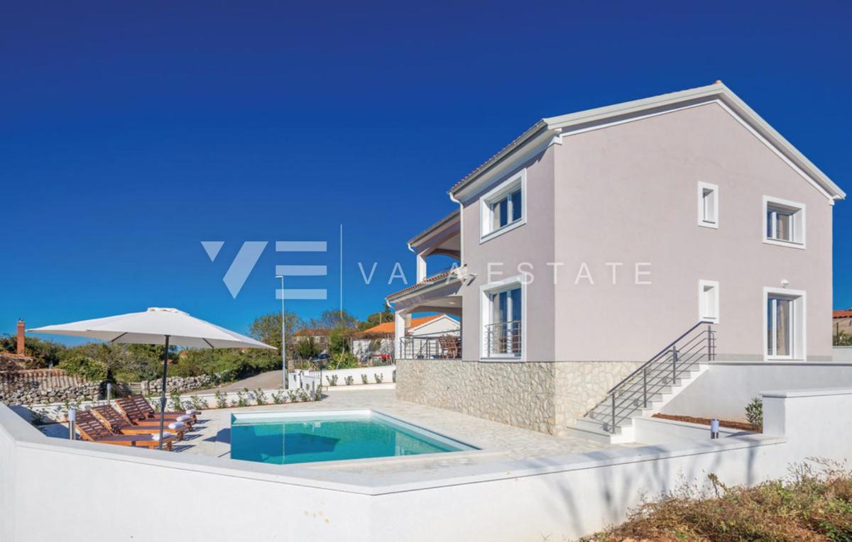 NUOVA CASA CON PISCINA È BELLA VISTA SUL MARE