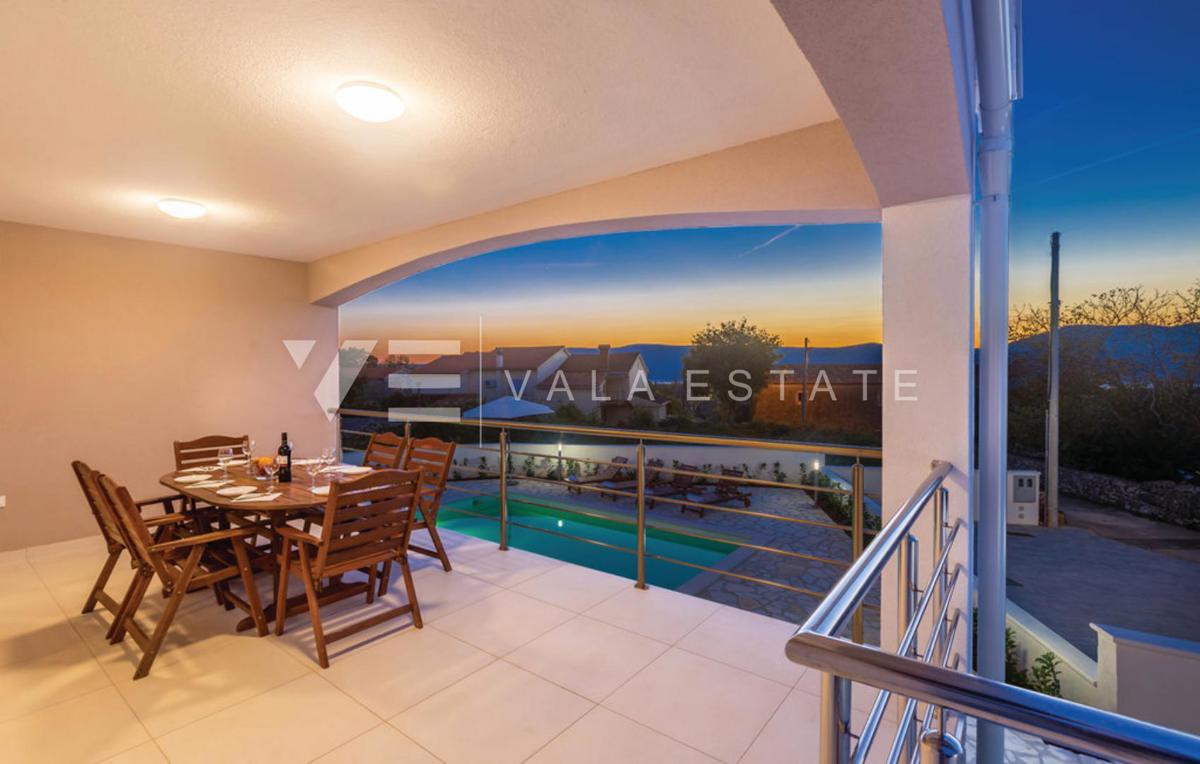 NUOVA CASA CON PISCINA È BELLA VISTA SUL MARE