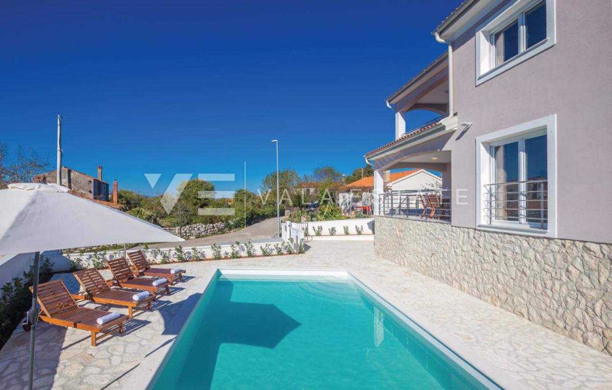 NUOVA CASA CON PISCINA È BELLA VISTA SUL MARE