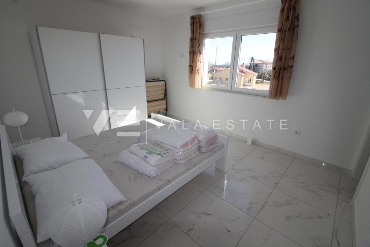 NUOVA CASA CON PISCINA È BELLA VISTA SUL MARE