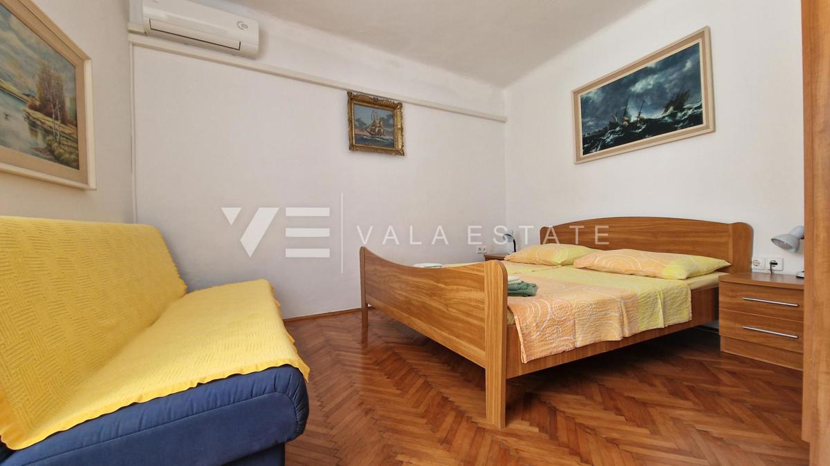 DOPPIA CASA IN PIETRA PRIMA FILA AL MARE