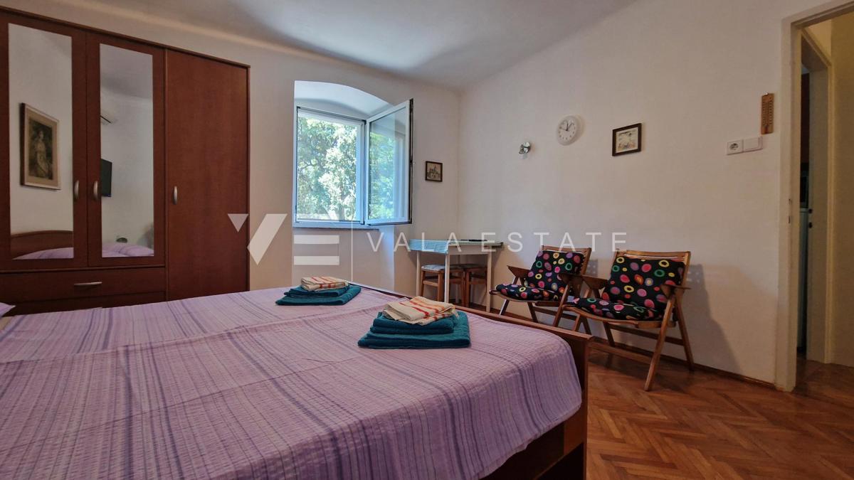 DOPPIA CASA IN PIETRA PRIMA FILA AL MARE