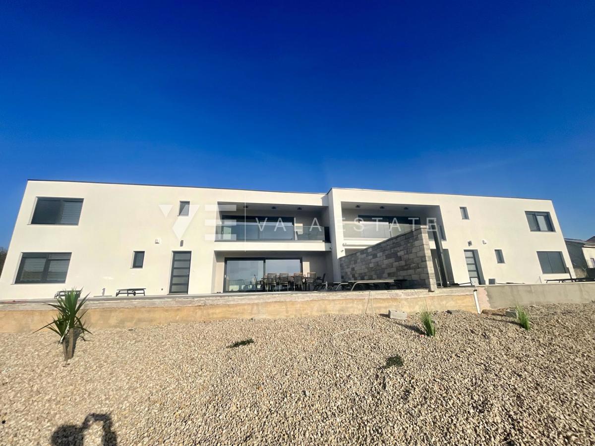 NUOVA CASA DOPPIA MODERNA CON PISCINA E VISTA MARE