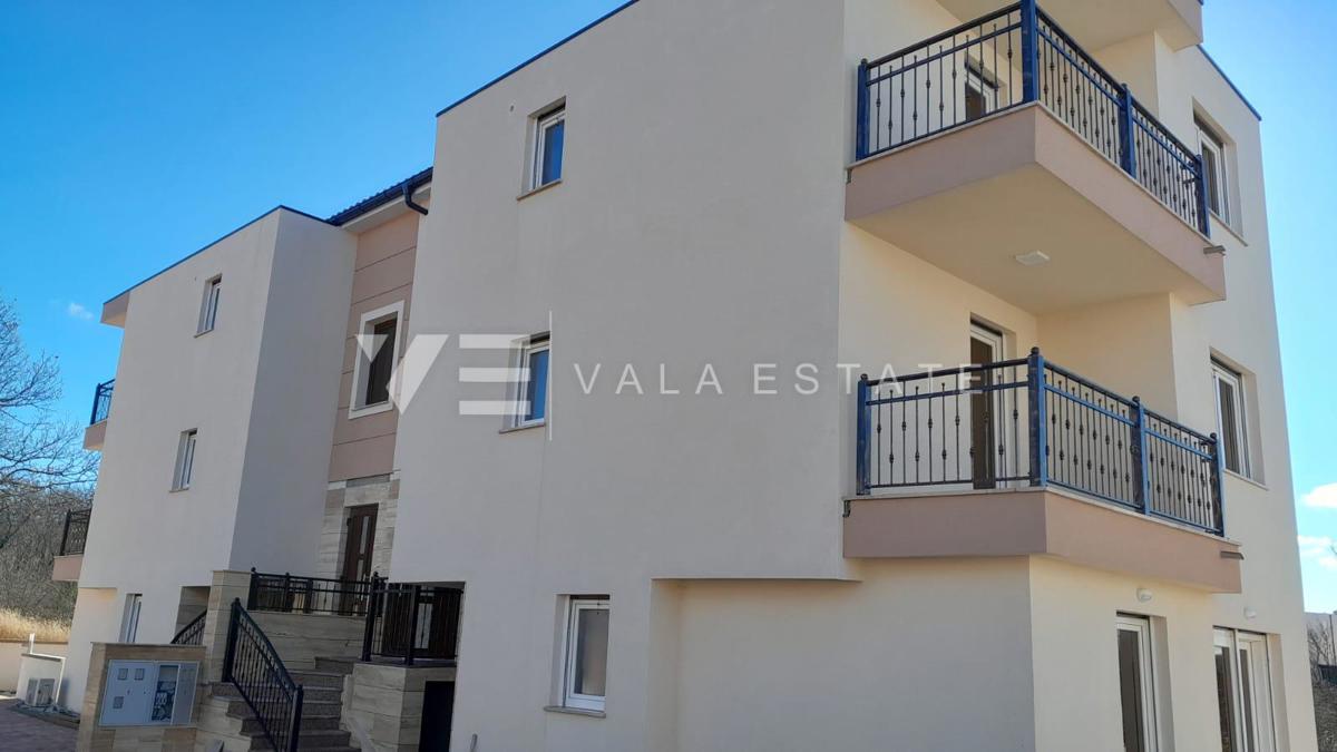 APPARTAMENTO AL PIANO TERRA DI UN NUOVO PALAZZO CON VISTA MARE