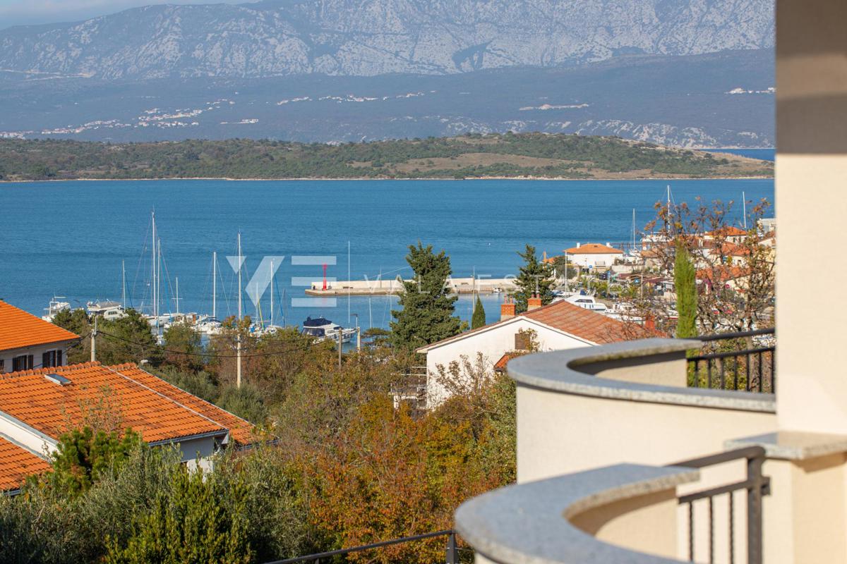 NUOVA CASA MEDITERRANEA CON TRE APPARTAMENTI E VISTA MARE APERT