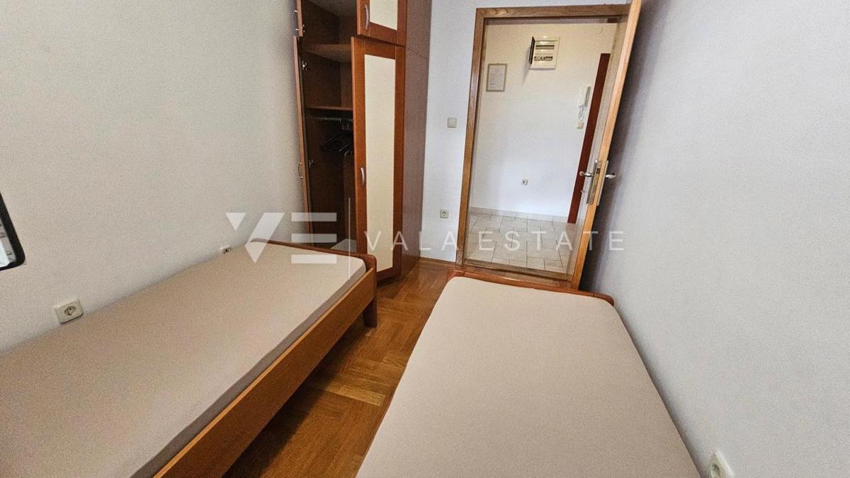 APPARTAMENTO CON DUE CAMERE DA LETTO VICINO AL MARE E AL CENTRO