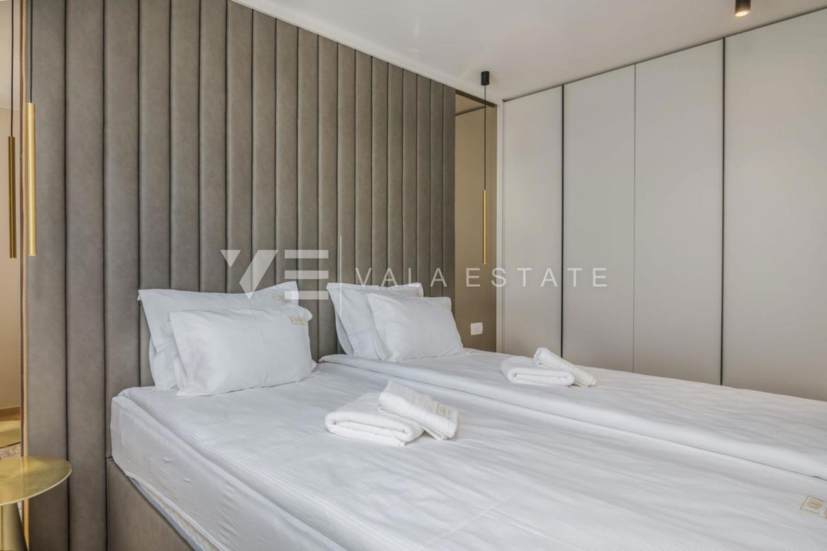 APPARTAMENTO LUSSUOSO CON PISCINA E VISTA MARE