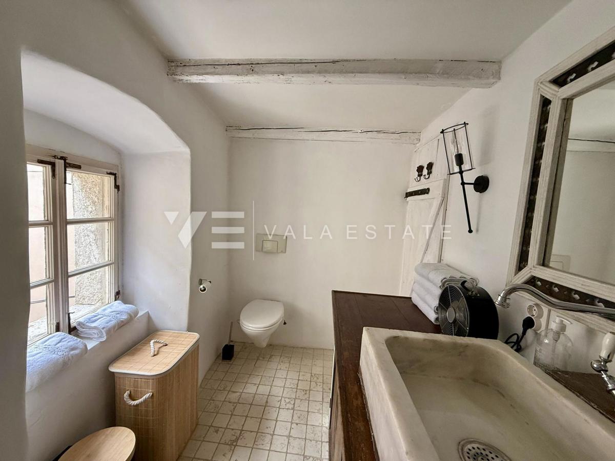 CASA AUTOCTONA IN PIETRA RISTRUTTURATA CON VISTA MARE