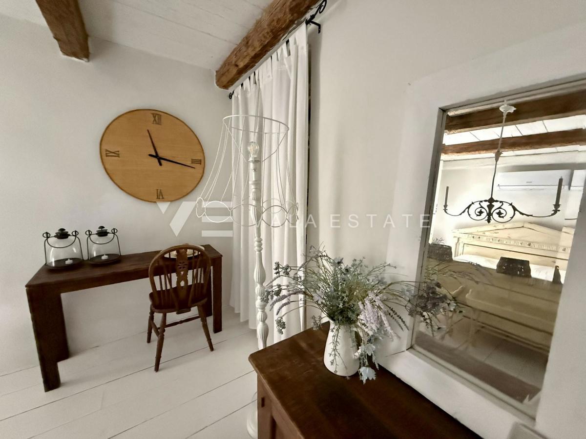 CASA AUTOCTONA IN PIETRA RISTRUTTURATA CON VISTA MARE