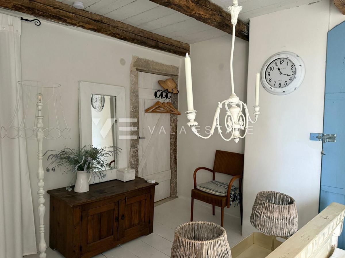 CASA AUTOCTONA IN PIETRA RISTRUTTURATA CON VISTA MARE