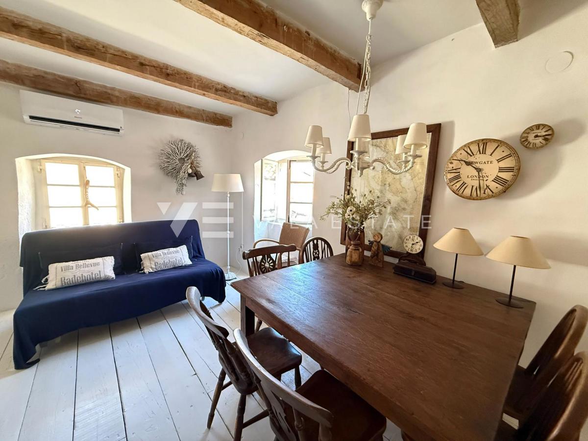 CASA AUTOCTONA IN PIETRA RISTRUTTURATA CON VISTA MARE
