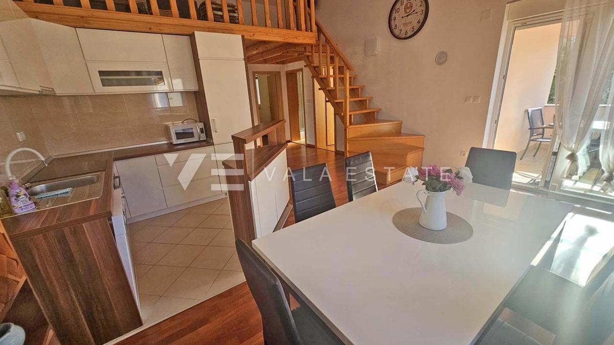 APPARTAMENTO CON VISTA MARE IN POSIZIONE TRANQUILLA